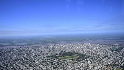 Rosario y Colonia avanzan en un proyecto para unir ambas localidades a través del transporte fluvial