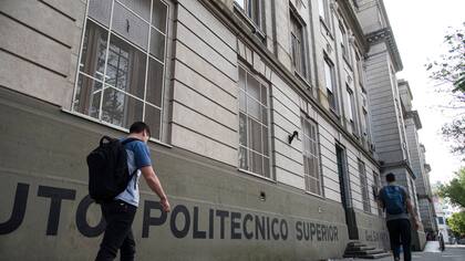 El politécnico está de luto tras la muerte de cinco de sus ex alumnos