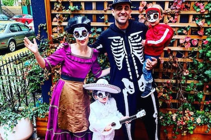 Rose y Bobby junto a sus dos hijos, Rocco y Rafa