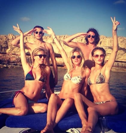 Rosie, en Ibiza con sus amigas. Días de relax y diversión