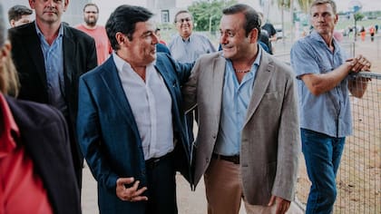 Rovira y Oscar Herrera Ahuad, a quien propuso para dirigir la Legislatura provincial, cargo que detentó por 16 años ininterrumpidos desde que dejó de ser gobernador.