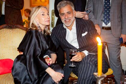 Roxana Punta Álvarez y su gran amigo Gabriel Moro nunca se pierden el festejo de su íntimo, Roberto.