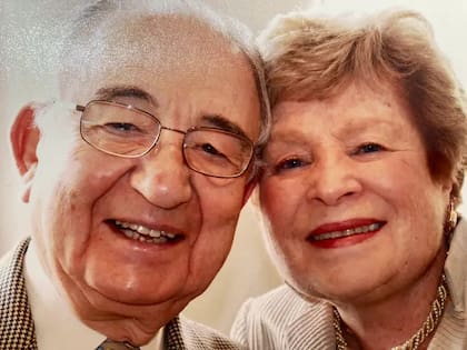 Roy Cohen y su esposa, con quien tuvo tres hijos y seis nietos (Foto: Roy Cohen)