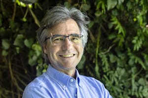 Roy Hora ingresa en la Academia de Historia con un discurso sobre el desempeño económico de la Argentina