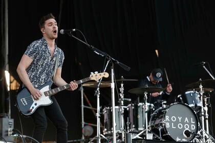 Royal Blood convierte la ausencia en un recurso: sólo un bajo y una batería; y muchos efectos