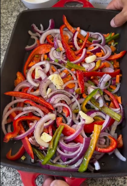 Royo recomienda prepararlo sobre un colchón de vegetales cuando se hace al horno