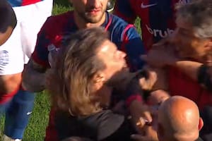 La increíble pelea entre los bancos de suplentes de San Lorenzo y Newell's por la lesión de un jugador