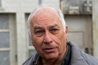 Rubén no sólo se ve como Fangio, también habla como él.