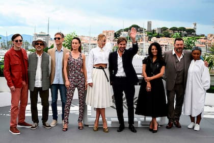 Ruben Ostlund posa junto al resto de los miembros del jurado de Cannes 2023