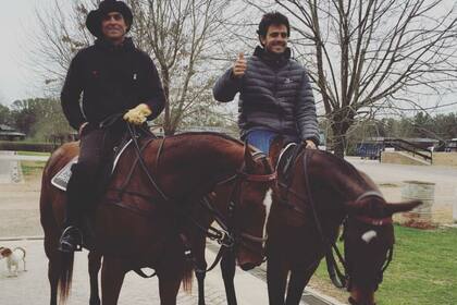 Rubén y Facundo Sola, en una tarde de campo