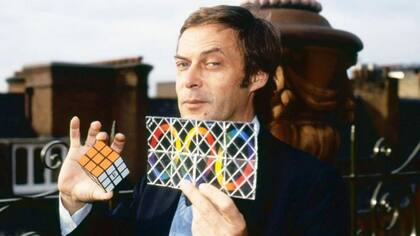 Rubik decidió en 1975 solicitar la patente de su "Cubo Mágico"