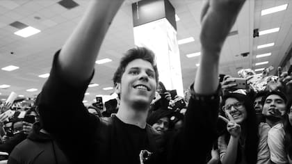 Rubius, al llegar al Perú para participar de del Club Media Fest