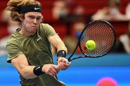 Rublev quedó libre en la primera rueda y pasó las dos siguientes porque sus rivales no se presentaron
