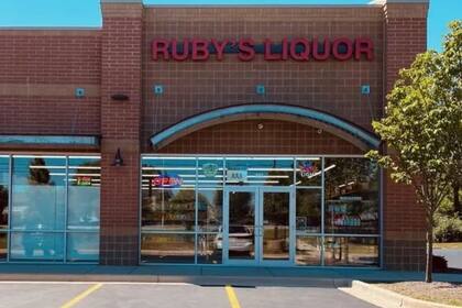 Ruby’s Liquor, la tienda vendedora del boleto ganador que cobró un bono de US$10.000 (Foto: Usa Today)