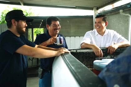 Rudy Salas ha impulsado leyes laborales en favor de los trabajadores del campo