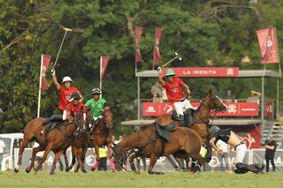 Los lujos de Mac Donough, topetazo con caída espectacular y el sueño de La Irenita de bajar al campeón