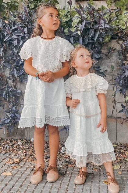 Rufina y Magnolia, las hijas de la China, estuvieron presentes en la boda.