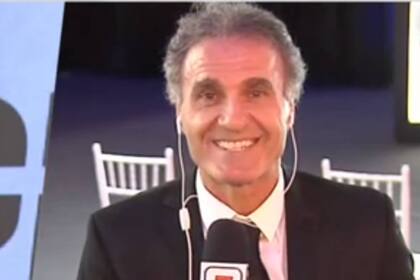 Ruggeri, el cronista: el exjugador cubrió la conferencia de prensa de Gianni Infantino en el predio de la AFA