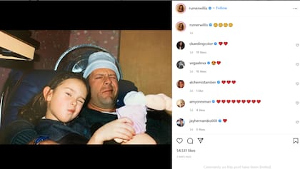 Rumer Willis compartió una fotografía con su padre a pocos días de hacer oficial el diagnóstico