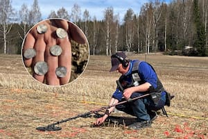 Descubrieron de casualidad el mayor tesoro de monedas de los vikingos en Noruega