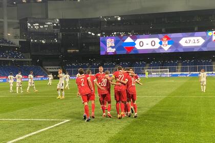 Rusia derrotó 3 a 1 a Serbia en su presentación en en la UEFA Nations League