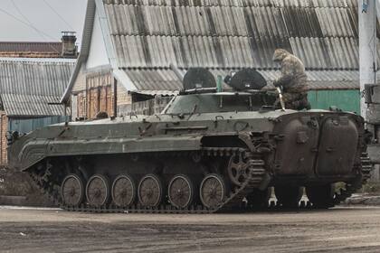 Rusia destruyó un arsenal del Ejército Ucraniano en una nueva ofensiva en Donetsk