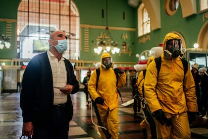 Rusia volvió a registrar más de 8000 casos y repitió su récord de 174 muertes en las últimas 24 horas