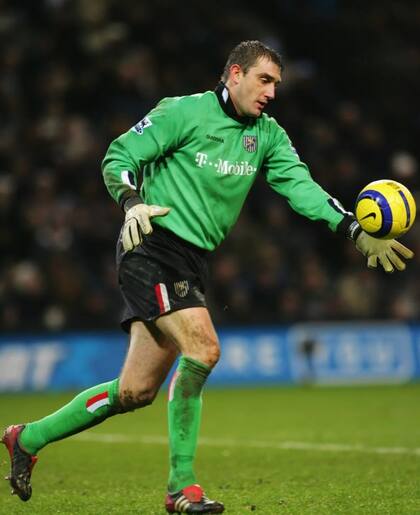 Russell Hoult atraviesa un delicado estado de salud