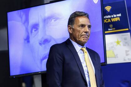 Russo no dio precisiones en su primer contacto con la prensa; este viernes conocerá a sus jugadores, con una práctica liviana y un almuerzo en el predio de La Boca.