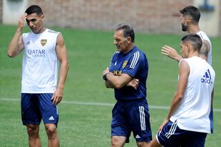 El primer día de Russo en Boca: lo que dijo de Tevez, De Rossi y Zárate