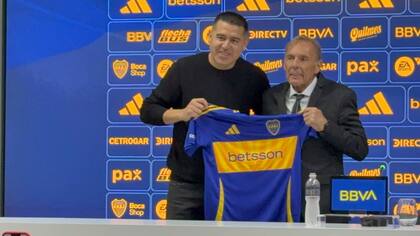 Russo y Riquelme, con la camiseta de Boca