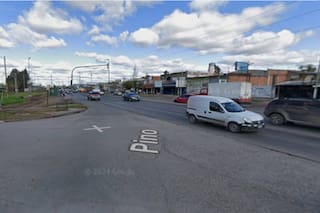 Motochorros quisieron robarle a una pareja de policías: se desató un tiroteo