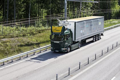 Ruta eléctrica. En Suecia se está probando esta solución para realizar en el futuro grandes corredores de transporte de carga por toda Europa
