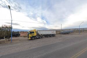 Ruta Provincial 6, en el Alto Valle de Río Negro, cerca de General Roca