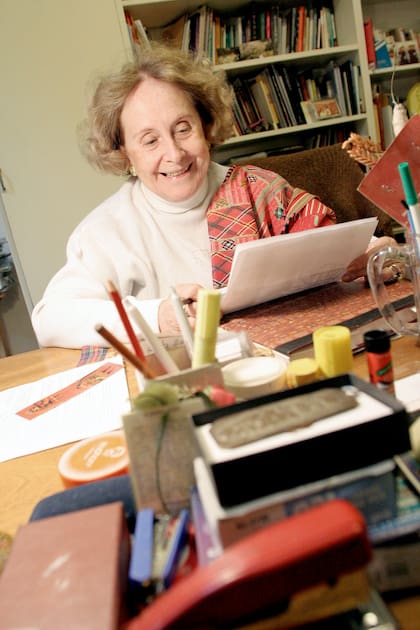 Ruth Corcuera, pionera en el estudio de los textiles andinos