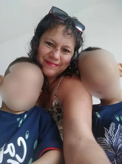 Ruth dice que ambas mujeres asumen ahora que tienen "dos hijos con dos mamás"