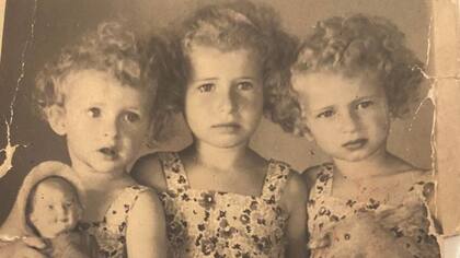 Ruth e Inge Adamecz (centro y derecha) huyeron de Alemania pero su hermana menor Gretel (izquierda) murió en Auschwitz
