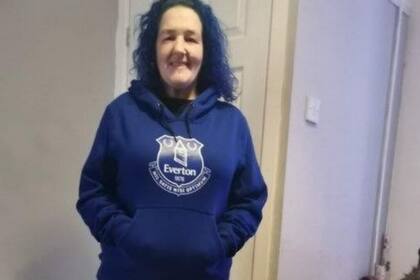 Ruth fue condenada a 16 meses de prisión suspendido tras admitir el robo de £7220 y de aprovecharse la señora durante dos meses