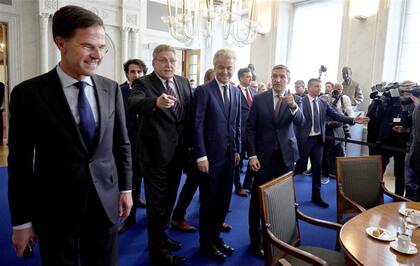 Rutte, Wilders y otros líderes políticos holandeses se reunieron ayer en La Haya