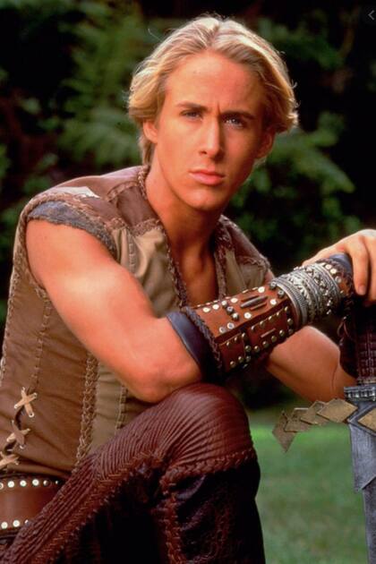 Ryan Gosling en El joven Hércules, una serie producida entre 1998 y 1999 (Crédito: Esquire)