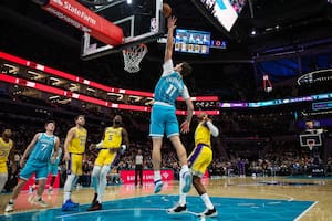 El rookie de la NBA que se adueñó de una increíble estadística en sus primeros 10 partidos
