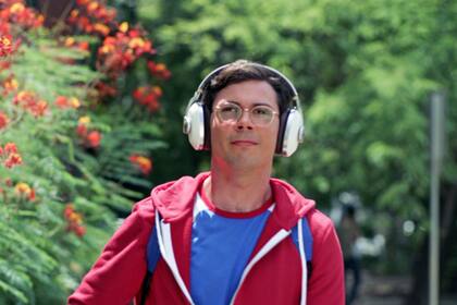 Ryan OConnell en Special