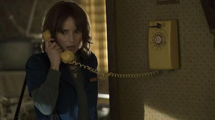 Ryder interpreta a una madre desesperada por recuperar a su hijo.