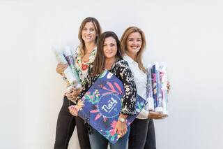 3 amigas que revolucionaron el mundo del empapelado con vinilos