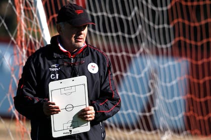 Sabella durante un entrenamiento de Estudiantes, en julio de 2009