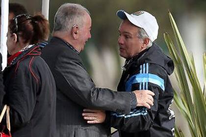 Sabella se reúne con Grondona para comunicarle su decisión