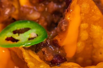 Sabores Tex- Mex, que invitan al comensal sumergirse en una experiencia llena de sabores ricos, frescos y picantes: “Para aquellos valientes que se atreven”.