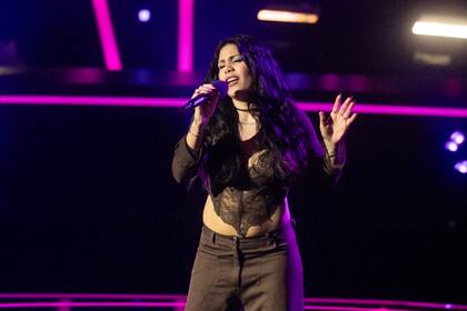 Sabrina Anríquez cantó un tema de María Becerra pero no logró que los jurados la elijan