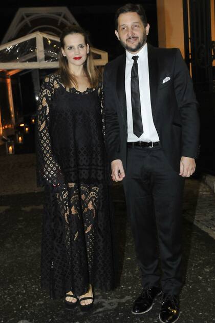 Sabrina Garciarena y Germán Paoloski, muy elegantes