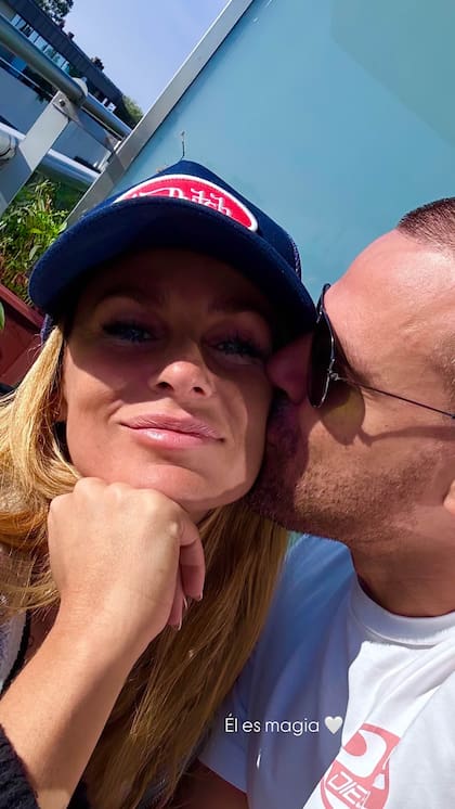 Sabrina Rojas había confirmado su romance con el empresario hace tan solo dos meses (Captura: Instagram @rojassasi)